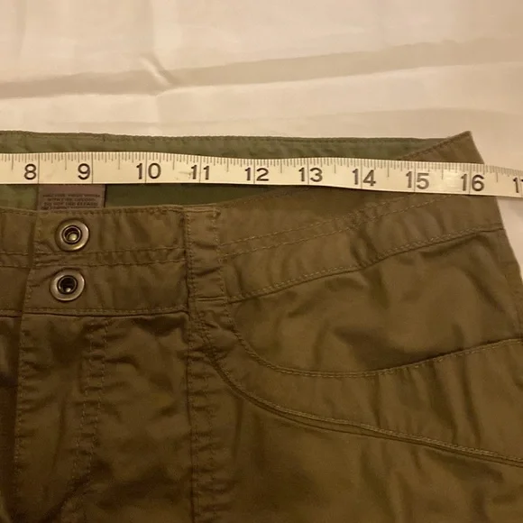 REI convertible pants to shorts - size 10
Brown travel vacation lightweight - Picture 4 of 11